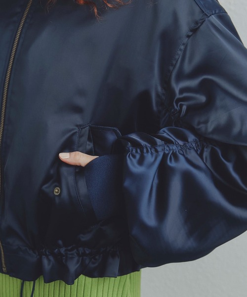 ROSE BUD（ローズバッド）の「ギャザースリーブMA-1ブルゾン（MA-1・レディース・カーキ/ネイビー・FREE）」の18枚目の写真