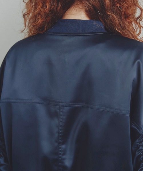 ROSE BUD（ローズバッド）の「ギャザースリーブMA-1ブルゾン（MA-1・レディース・カーキ/ネイビー・FREE）」の19枚目の写真