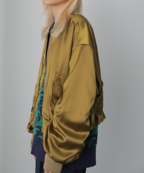 ROSE BUD（ローズバッド）の「ギャザースリーブMA-1ブルゾン（MA-1・レディース・カーキ/ネイビー・FREE）」の7枚目の写真