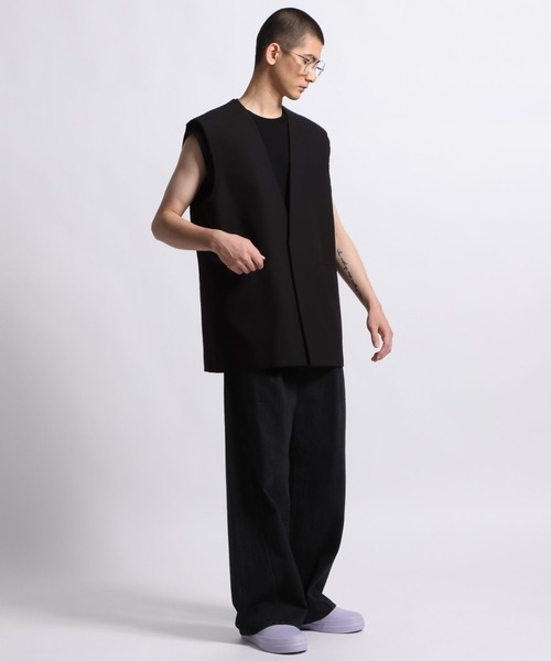 STERNBERG(スタンバーグ)の「STERNBERG/ツイストデニムワイドパンツ/997008(デニムパンツ・メンズ・ブラック/ライトグレー・SMALL/LARGE/X-SMALL/MEDIUM)」の5枚目の写真