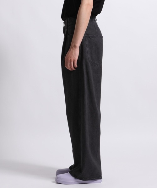 STERNBERG(スタンバーグ)の「STERNBERG/ツイストデニムワイドパンツ/997008(デニムパンツ・メンズ・ブラック/ライトグレー・SMALL/LARGE/X-SMALL/MEDIUM)」の16枚目の写真
