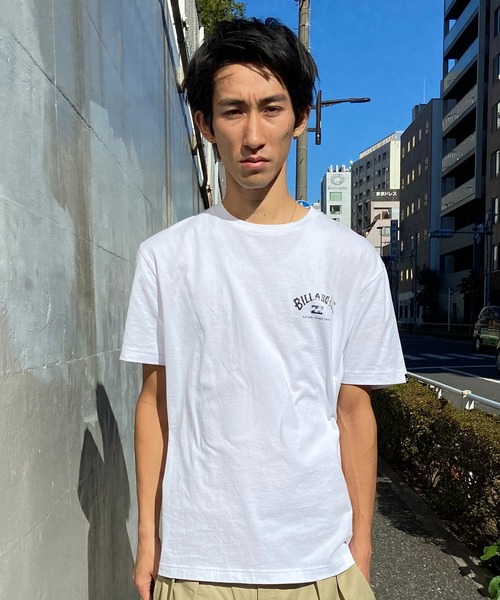 BILLABONG（ビラボン）の「BILLABONG/ビラボン 半袖 Tシャツ アーチロゴ バックプリント BE011-202（Tシャツ/カットソー・メンズ・ブラック/ホワイト/クリーム・L/XL/M/S）」の4枚目の写真