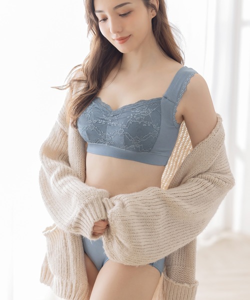 tu-hacci（ツーハッチ）の「【累計80万枚突破！】まるごと包むプレミアムナイトブラ「Rakusiaラクシア」ホックレス被りタイプ（ナイトブラ・レディース・ラベンダー/チャコールグレー/ブラック/ブルーグレー/スモークピンク・80L/70M/70L/65L/85L/80LL/65M/75L/70LL/75LL/75M/65LL/80M/85M）」の10枚目の写真