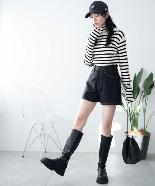 WEGO（ウィゴー）の「WEGO/台形デニムショートパンツ（デニムパンツ・レディース・ブラック系その他/ダークインディゴブルー/ブラック/コバルトブルー/ブラック系1/ライトインディゴブルー/オフホワイト・X-SMALL/LARGE/SMALL/MEDIUM）」の16枚目の写真