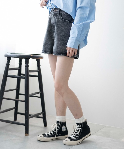 WEGO（ウィゴー）の「WEGO/台形デニムショートパンツ（デニムパンツ・レディース・ブラック系その他/ダークインディゴブルー/ブラック/コバルトブルー/ブラック系1/ライトインディゴブルー/オフホワイト・X-SMALL/LARGE/SMALL/MEDIUM）」の17枚目の写真