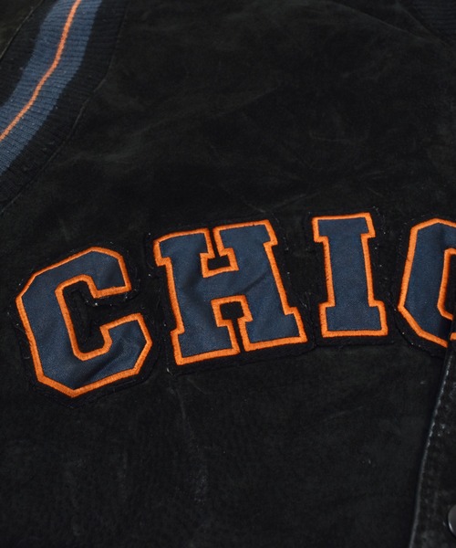 NBA/NFL/NHL/MLB(エヌビーエーエヌエフエルエヌエイチエルエムエルビー)の「【ヴィンテージ古着】NFL Chicago Bears / シカゴ・ベアーズ レザー スタジャン(スタジャン・メンズ・ブラック・LARGE)」の7枚目の写真