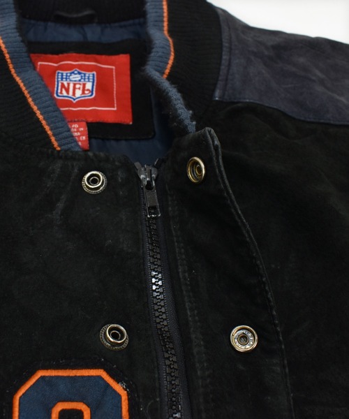 NBA/NFL/NHL/MLB(エヌビーエーエヌエフエルエヌエイチエルエムエルビー)の「【ヴィンテージ古着】NFL Chicago Bears / シカゴ・ベアーズ レザー スタジャン(スタジャン・メンズ・ブラック・LARGE)」の12枚目の写真
