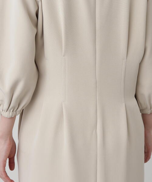 N.（N. Natural Beauty Basic）（エヌエヌナチュラルビューティーベーシック）の「◆ウエストタックキーネックワンピース（ワンピース・レディース・ライトベージュ/ネイビー・MEDIUM）」の10枚目の写真