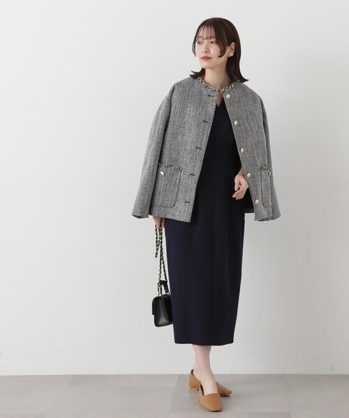 N.（N. Natural Beauty Basic）（エヌエヌナチュラルビューティーベーシック）の「◆ウエストタックキーネックワンピース（ワンピース・レディース・ライトベージュ/ネイビー・MEDIUM）」の20枚目の写真