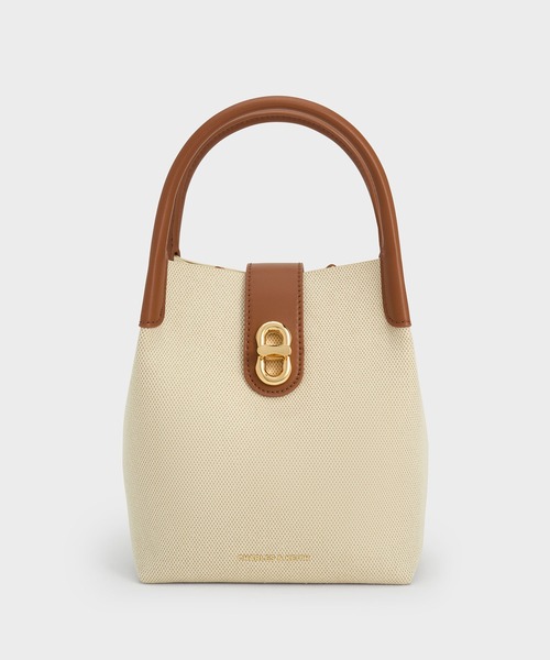 Aubrielle オブリエル デニムバケツバッグ - タン ショルダー CHARLES & KEITH（チャールズ & キース）の「Aubrielle オブリエル
