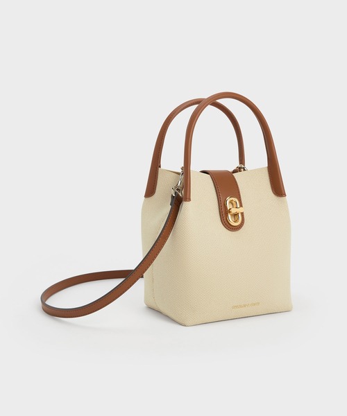 CHARLES & KEITH（チャールズ & キース）の「Aubrielle オブリエル