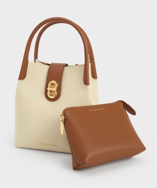CHARLES & KEITH（チャールズ & キース）の「Aubrielle オブリエル