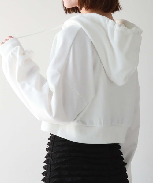 archives(アルシーヴ)の「Wzipショートパーカー(パーカー・レディース・ブラック/オフホワイト/グレー・MEDIUM)」の10枚目の写真