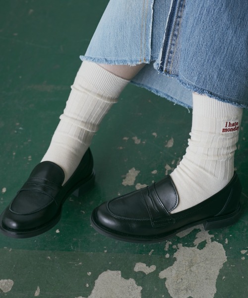 STILMODA(スティルモーダ)の「(STILMODA)ペニーローファー(ローファー・レディース・ブラック/シルバー/ホワイト・36/37/38)」の3枚目の写真