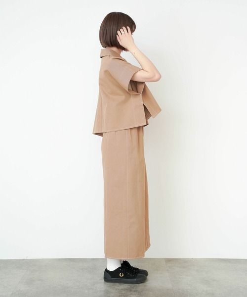 mimi toujours（ミミトゥジュール）の「配色ステッチ 衿付き ポンチョ ベスト mimi toujours×ももはな（ベスト・レディース・ブラウン/アイボリー・M）」の3枚目の写真