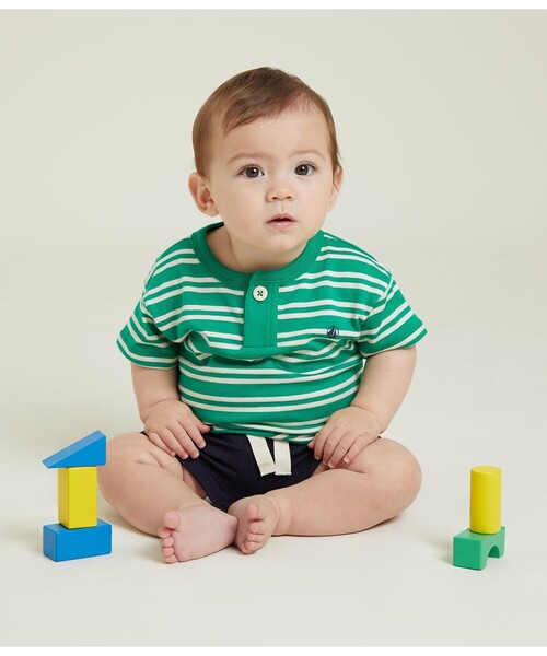 PETIT BATEAU（プチバトー）の「ボーダー半袖Ｔシャツ（Tシャツ/カットソー・キッズ・ブラウン系その他/グリーン系その他・12MONTH/24MONTH/36MONTH/18MONTH）」の6枚目の写真