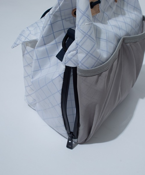 F/CE. (エフシーイー)の「F/CE. ECOPAK DRAWSTRING / エフシーイー エコパック ドローストリング(ボディバッグ/ウエストポーチ・メンズ・ブラック/ホワイト・FREE)」の16枚目の写真
