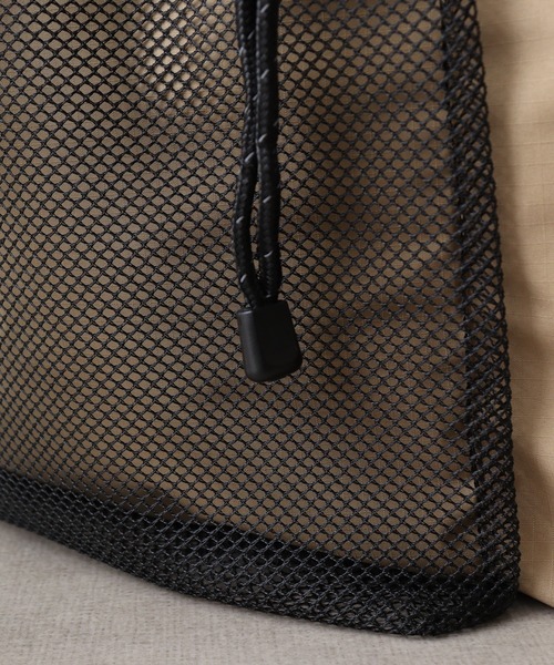 KiU（キウ）の「KiU PACKABLE DRAWSTRING BACKPACK（バックパック/リュック・メンズ・ベージュ/ブラック/カーキ・FREE）」の21枚目の写真