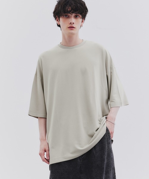 tk.TAKEO KIKUCHI(ティーケータケオキクチ)の「◆リラックスルーズ Tシャツ(Tシャツ/カットソー・メンズ・ブルー系その他6/ホワイト/チャコールグレー/チャコール/ホワイト系5/ブラック/ダークグリーン/ライトベージュ/ブルー系その他・01/04/03/02)」の6枚目の写真