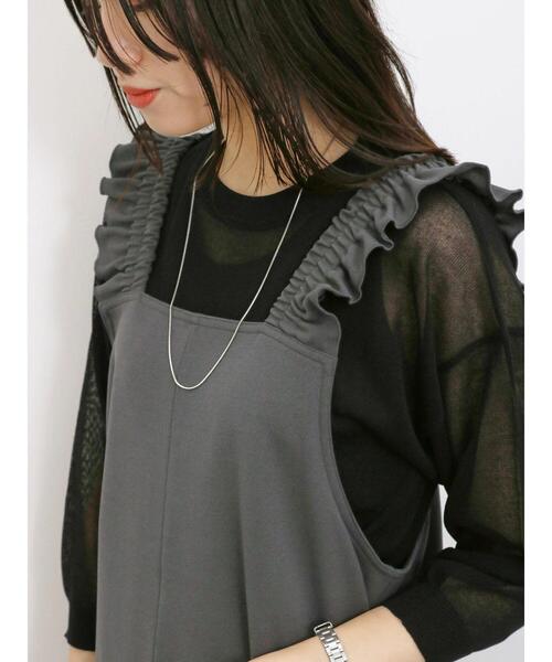 Samansa Mos2 blue（サマンサモスモスブルー）の「肩フリルサロペット（サロペット/オーバーオール・レディース・ライトベージュ/ブラック/チャコールグレー・F）」の17枚目の写真