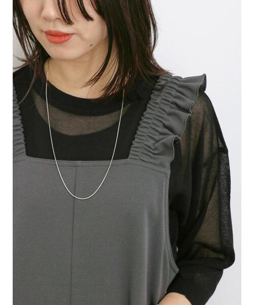 Samansa Mos2 blue（サマンサモスモスブルー）の「肩フリルサロペット（サロペット/オーバーオール・レディース・ライトベージュ/ブラック/チャコールグレー・F）」の16枚目の写真