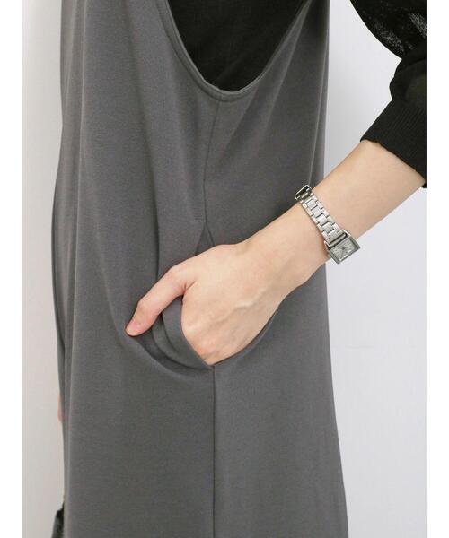 Samansa Mos2 blue（サマンサモスモスブルー）の「肩フリルサロペット（サロペット/オーバーオール・レディース・ライトベージュ/ブラック/チャコールグレー・F）」の15枚目の写真