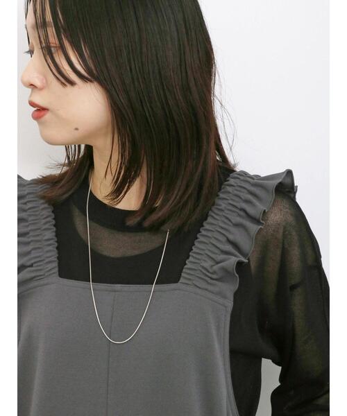 Samansa Mos2 blue（サマンサモスモスブルー）の「肩フリルサロペット（サロペット/オーバーオール・レディース・ライトベージュ/ブラック/チャコールグレー・F）」の13枚目の写真