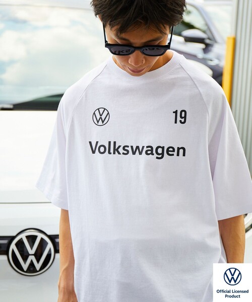 FREAK'S STORE(フリークスストア)の「限定展開 Volkswagen×FREAK'S STORE/フォルクスワーゲン 別注 ビッグシルエット ゲームシャツ クルーネックTEE(Tシャツ/カットソー・メンズ・ブラック/ホワイト/オフホワイト/ネイビー・SMALL/LARGE/MEDIUM)」の1枚目の写真