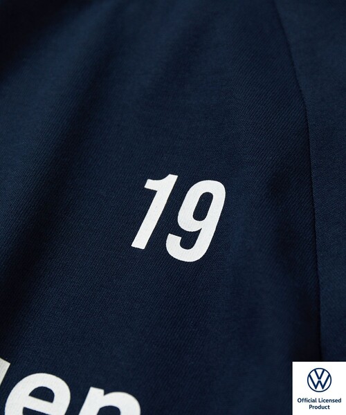 FREAK'S STORE(フリークスストア)の「限定展開 Volkswagen×FREAK'S STORE/フォルクスワーゲン 別注 ビッグシルエット ゲームシャツ クルーネックTEE(Tシャツ/カットソー・メンズ・ブラック/ホワイト/オフホワイト/ネイビー・SMALL/LARGE/MEDIUM)」の17枚目の写真