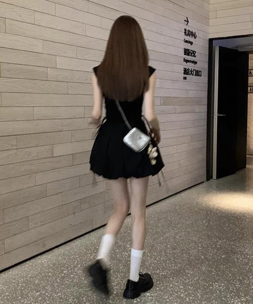 ENLIKE(エンリケ)の「ミニバルーンワンピ(ワンピース・レディース・ホワイト/ブラック・S/M)」の14枚目の写真