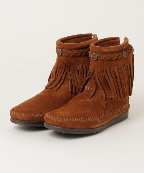 Minnetonka（ミネトンカ）の「『MINNETONKA』ハイ トップ バック ジッパー ブーツ HI TOP BACK ZIP BOOTS（ブーツ・レディース・ライトブラウン/ブラック/ダークブラウン/ブラウン/グレー・US5.5/US6/US5）」の4枚目の写真