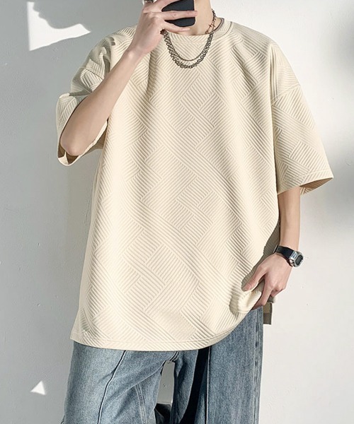 AsaAura(アサオーラ)の「ふくれ幾何学 クルーネック半袖 Tシャツ(Tシャツ/カットソー・メンズ・グレー/ベージュ/ブラック/ホワイト・M/L)」の4枚目の写真