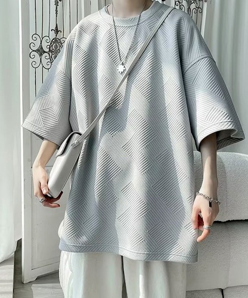 AsaAura(アサオーラ)の「ふくれ幾何学 クルーネック半袖 Tシャツ(Tシャツ/カットソー・メンズ・グレー/ベージュ/ブラック/ホワイト・M/L)」の3枚目の写真