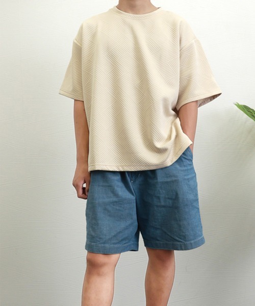 AsaAura(アサオーラ)の「ふくれ幾何学 クルーネック半袖 Tシャツ(Tシャツ/カットソー・メンズ・グレー/ベージュ/ブラック/ホワイト・M/L)」の10枚目の写真