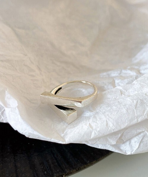 yu-ka（ユーカ）の「YU-KA:デザインリング（リング・レディース・シルバー・FREE）」の2枚目の写真