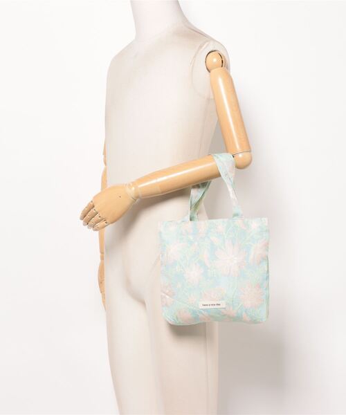 TONE SELECT GOODS（トーンセレクトグッズ）の「Liaa/花柄 ミニトートバッグ A18425（トートバッグ・レディース・グリーン系1/グリーン系3/ブルー/ライトブルー/グリーン系2/ピンク・FREE）」の22枚目の写真