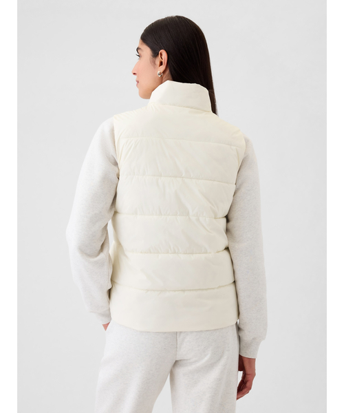 GAP（ギャップ）の「コールドコントロール パファーベスト（ダウンベスト・レディース・カーキ/ブラック/アイボリー・XS/S/M/L/XXS）」の11枚目の写真