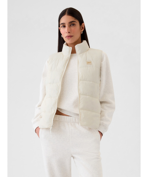GAP（ギャップ）の「コールドコントロール パファーベスト（ダウンベスト・レディース・カーキ/ブラック/アイボリー・XS/S/M/L/XXS）」の14枚目の写真