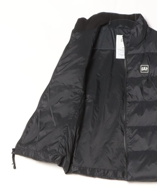 GAP（ギャップ）の「コールドコントロール パファーベスト（ダウンベスト・レディース・カーキ/ブラック/アイボリー・XS/S/M/L/XXS）」の5枚目の写真
