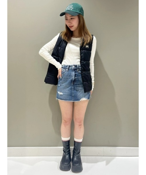 GAP（ギャップ）の「コールドコントロール パファーベスト（ダウンベスト・レディース・カーキ/ブラック/アイボリー・XS/S/M/L/XXS）」の22枚目の写真