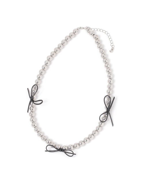 LAKOLE（ラコレ）の「ボールリボンネックレス / 144557（ネックレス・レディース・その他1・FREE）」の2枚目の写真