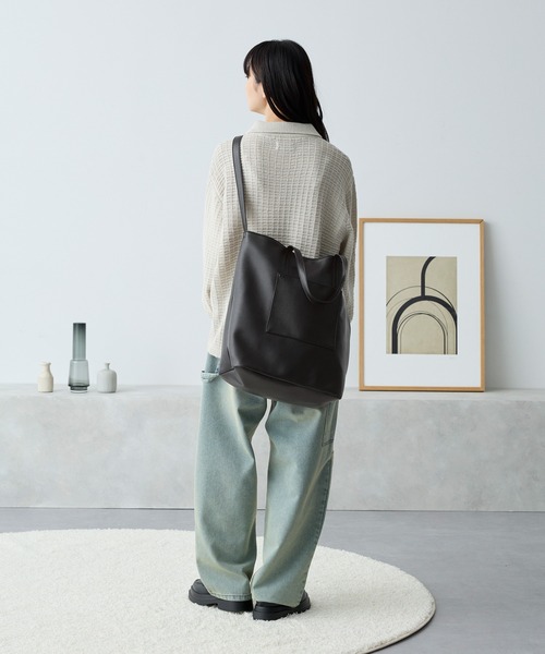 MONO-MART（モノマート）の「マルチWAYビッグショルダートートバッグ（トートバッグ・レディース・ブラック・FREE）」の17枚目の写真