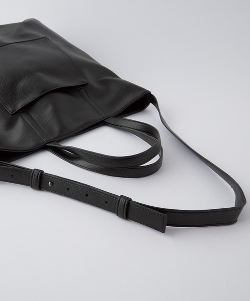 MONO-MART（モノマート）の「マルチWAYビッグショルダートートバッグ（トートバッグ・レディース・ブラック・FREE）」の22枚目の写真