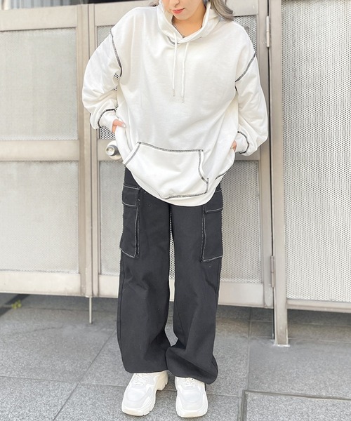 GORGE(ゴージ)の「《配色ステッチ》レディース 裏毛パーカー ルーズシルエット スウェットフーディー 春秋冬(パーカー・レディース・ブラック/オートミール/ホワイト・F)」の4枚目の写真