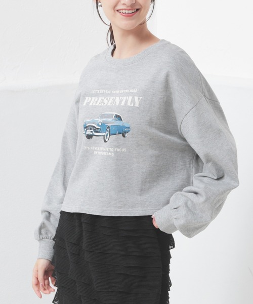 Honeys（ハニーズ）の「ショート丈ゆるトップス（Tシャツ/カットソー・レディース・杢グレー/アイボリー/スミクロ/レッド/グリーン・S/M/L）」の3枚目の写真