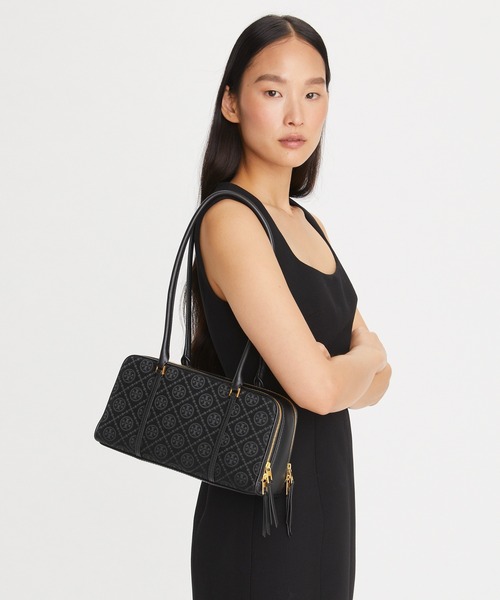 TORY BURCH（トリーバーチ）の「Tモノグラム マシュマロ スモールサッチェル（ハンドバッグ・レディース・ブラック・ONE SIZE）」の5枚目の写真