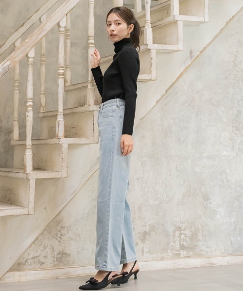 QUEENS COURT(クイーンズコート)の「リボンモチーフワイドデニム≪洗濯機で洗える≫(デニムパンツ・レディース・ブルー・M/S)」の6枚目の写真