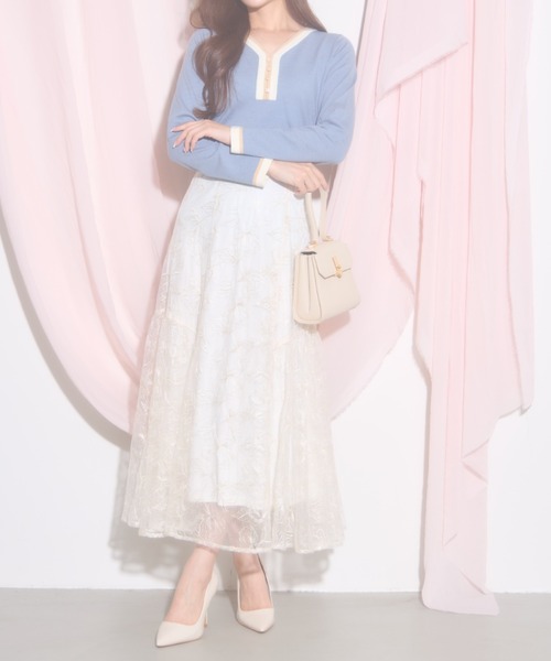 tocco closet(トッコ クローゼット)の「【ZOZO限定】配色Vネックニットトップス(ニット/セーター・レディース・ベージュ/ブラック/ライトブルー/オフホワイト・M)」の17枚目の写真
