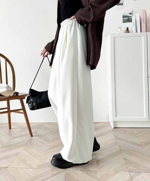 classicalelf（クラシカルエルフ）の「楽ちんなのに洒落見え！ドロストデザインイージーパンツ（その他パンツ・レディース・ブラック/オフホワイト・X-LARGE/SMALL/MEDIUM/LARGE）」の2枚目の写真