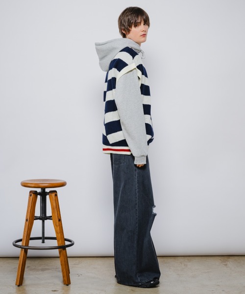JINCL(ジンクル)の「ボーダーニットベスト(ベスト・メンズ・ブラウン/ネイビー・MEDIUM/J)」の17枚目の写真